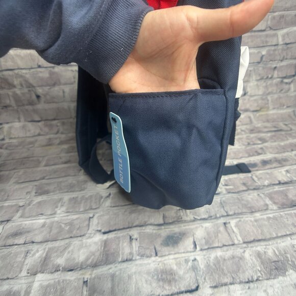 NWT Converse All Star Girls Varsity Backpack Laptop Sleeve ONE SIZE (Navy/Red) - Picture 12 of 15